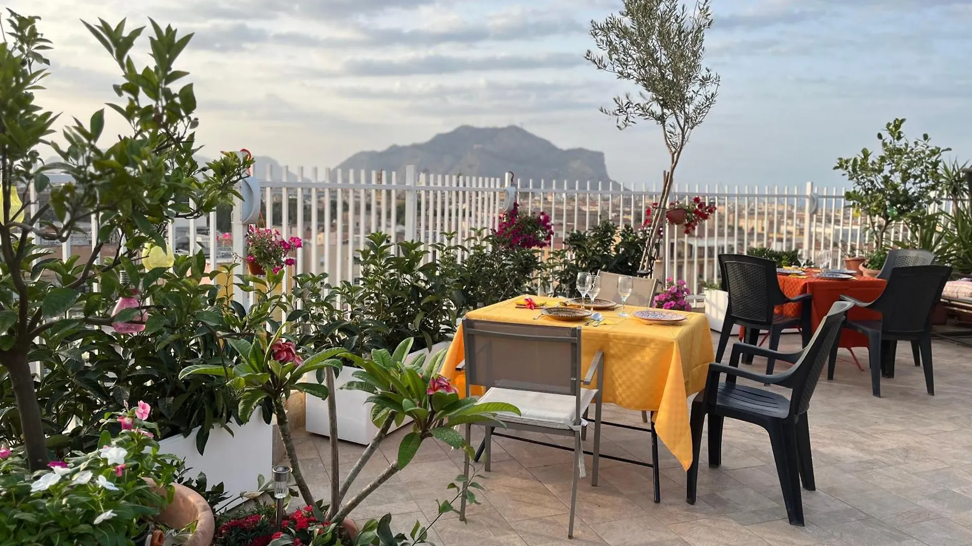 Bed and Breakfast Lealbe Di Sicilia Palermo Nocleg ze śniadaniem